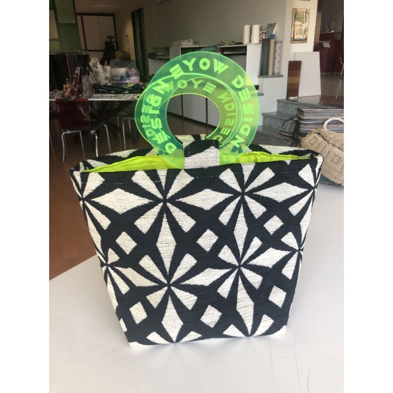 Bag with round handles
